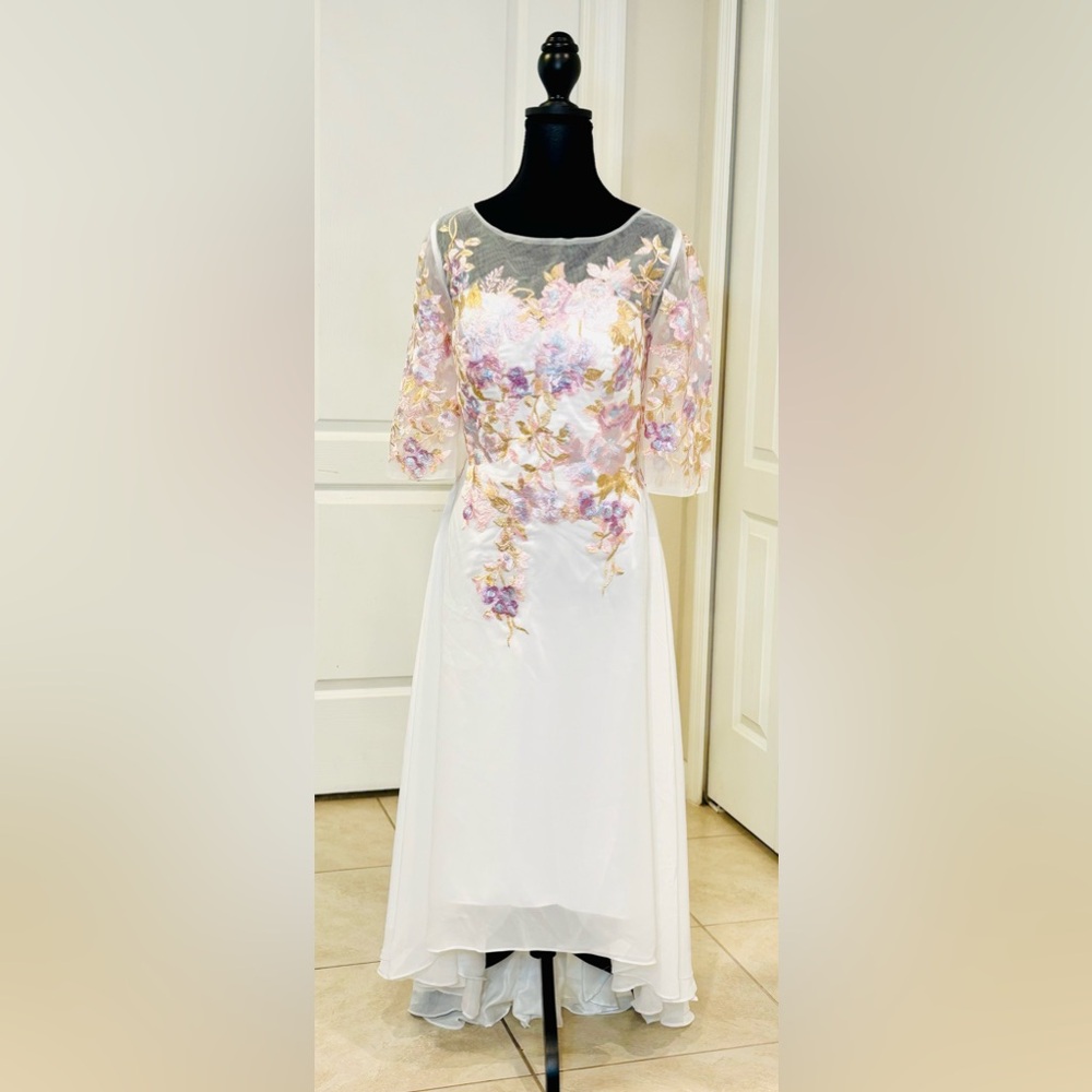 Elegant AO YAN Floral Embroidered White Dress